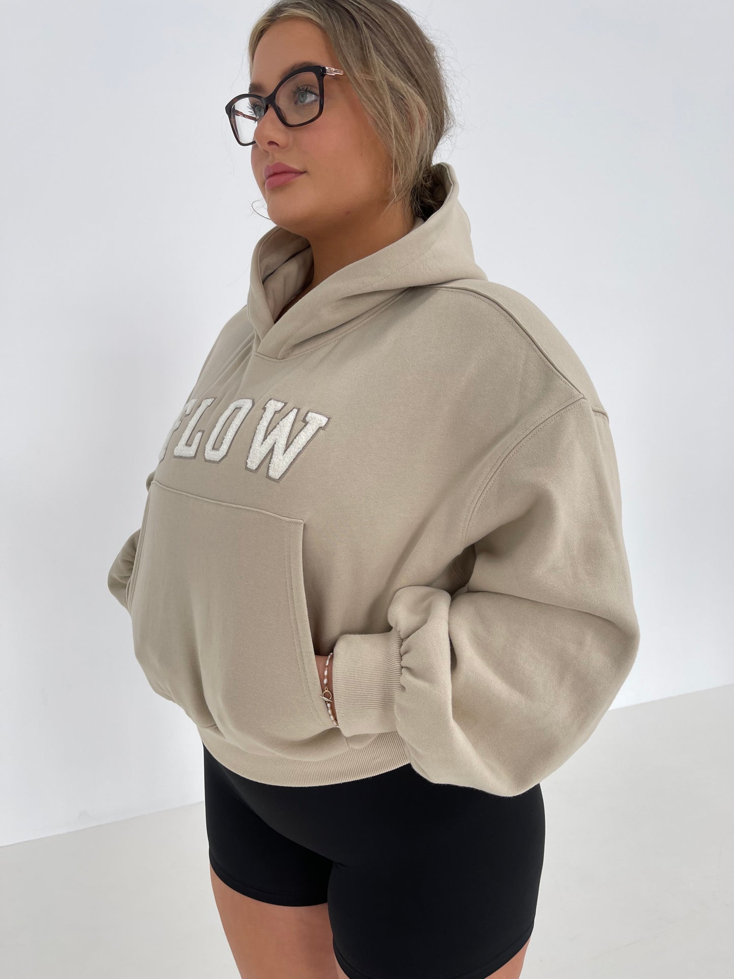 Oversized FLOW Hoodie | Chai