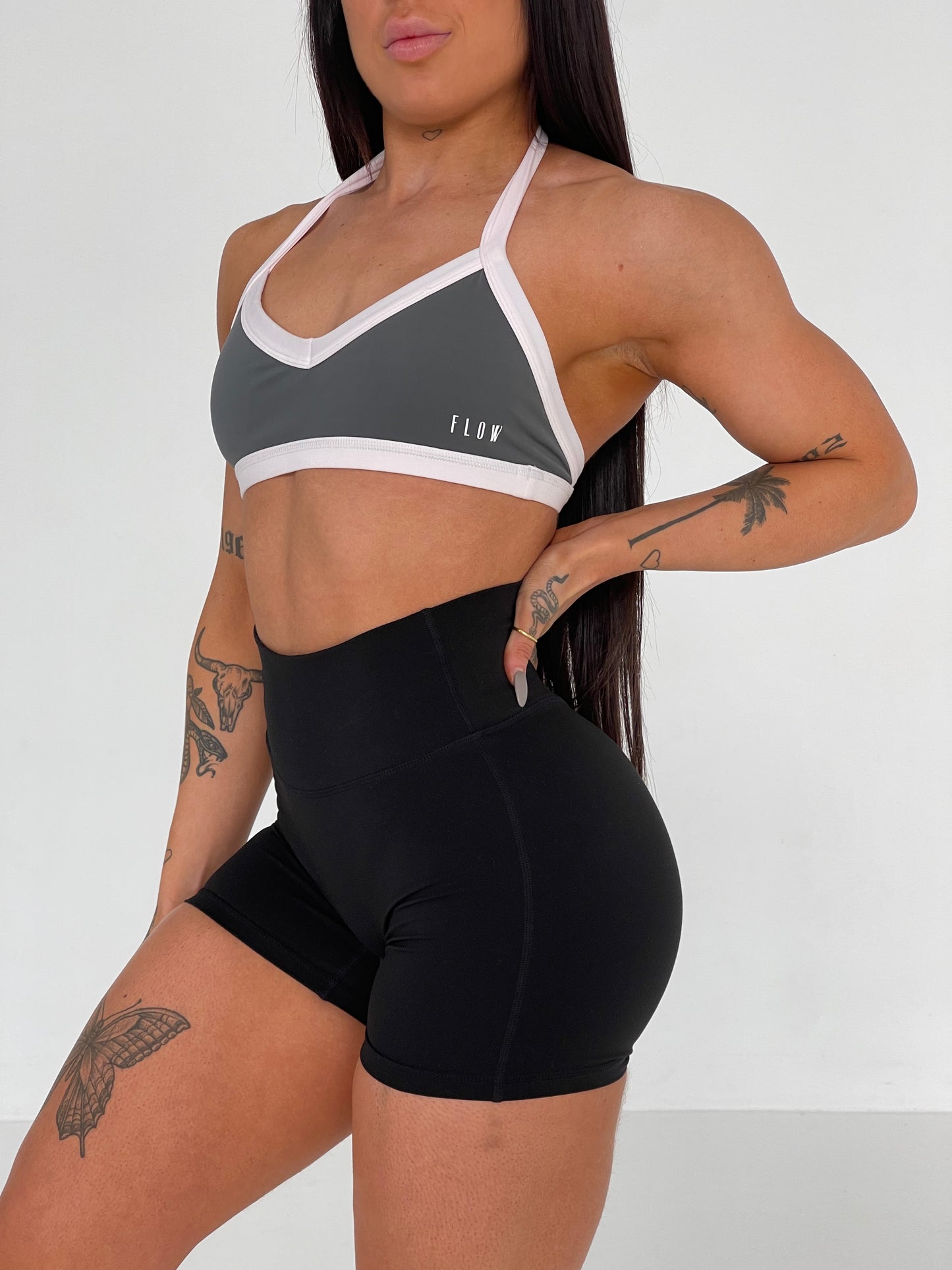 Subtle Scrunch Short | ONYX