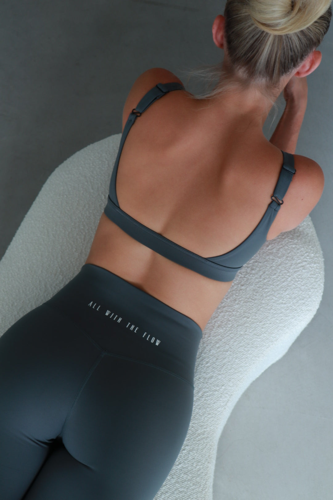 Nova Bra | STEEL