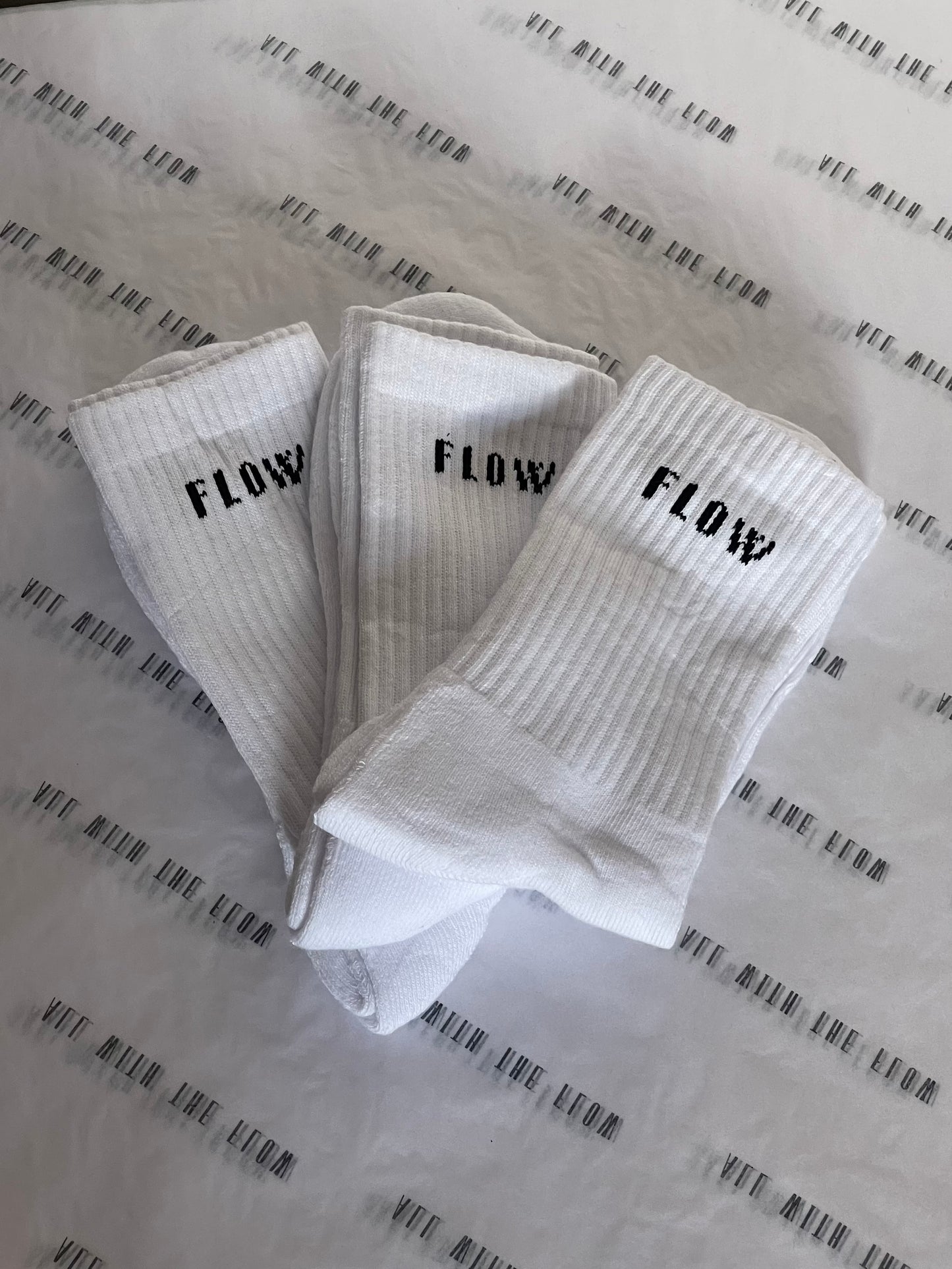 FLOW Crew Socks BLANC | PACK OF 3