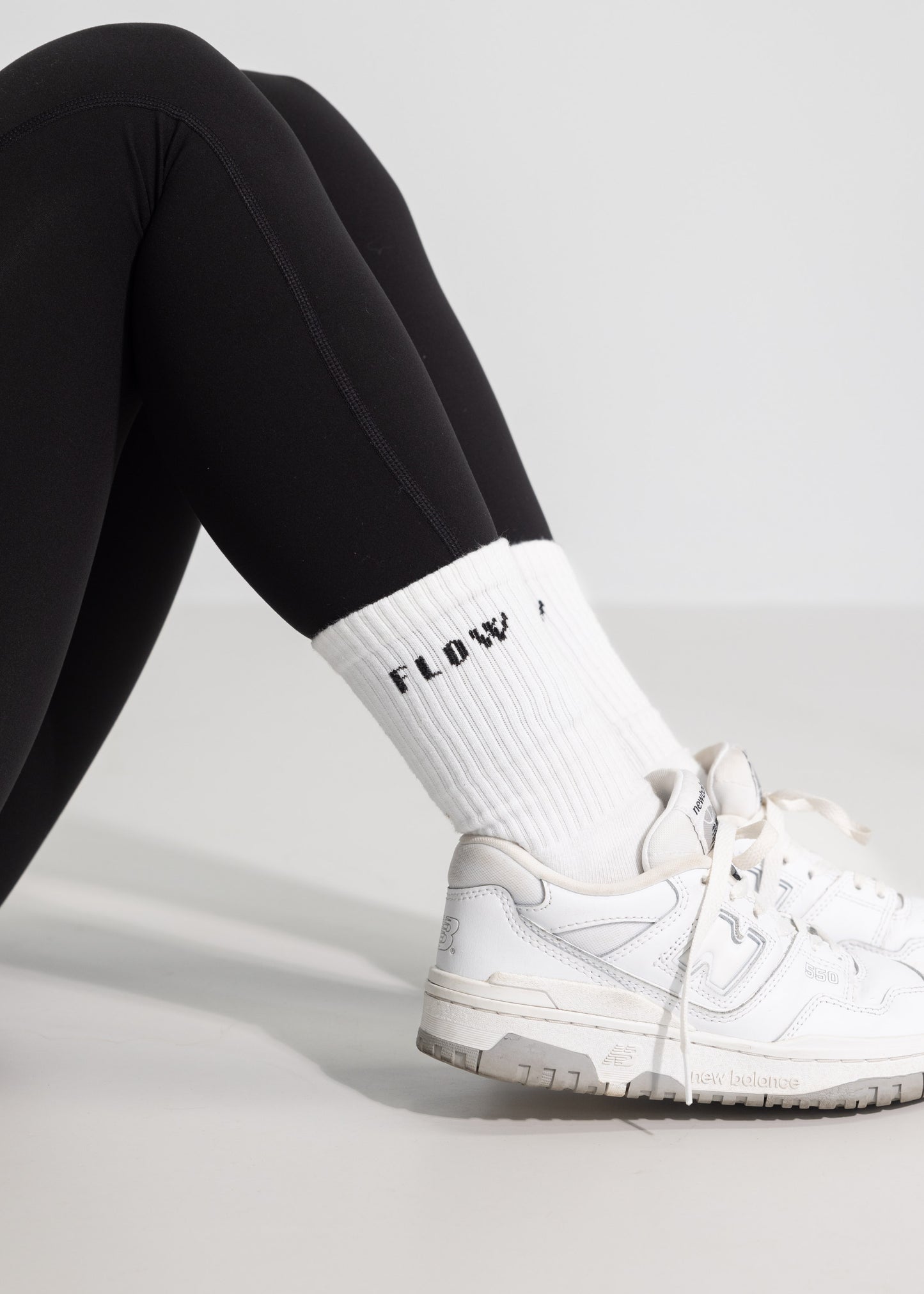 FLOW Crew Socks | BLANC